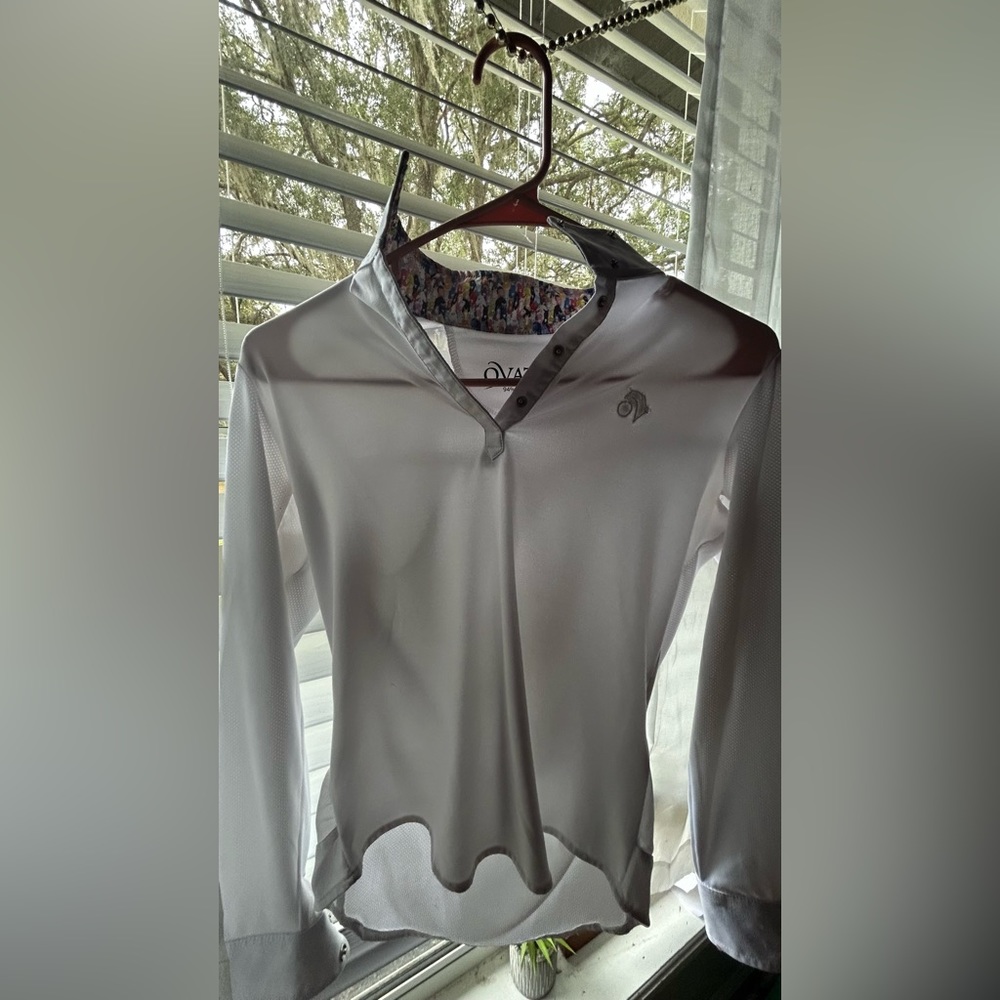 💜THIS GREAT QUALITIED, OVATION HUNTER JUMPER SHOW SHIRT IS FOR SALE!💜
